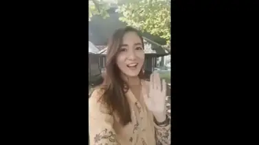 Yesica Cukarestu Selebgram Seksi Pamer Bodi Montok Sange